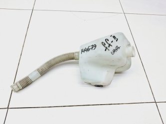 Бачок омывателя лобового стекла Ford Focus 2