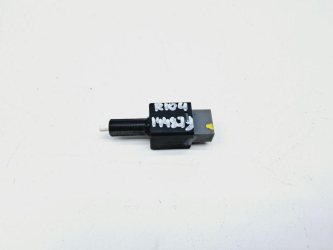 Датчик включения стопсигнала Kia RIO 4 FB