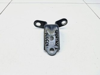 Петля двери передней правой нижняя Kia Sportage 3 SL