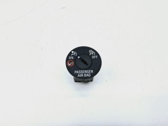 Выключатель Opel Meriva B