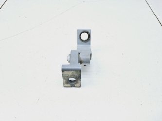 Петля двери Volkswagen Polo 5