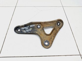Кронштейн подрамника Toyota Corolla E120