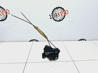 Замок двери передней правой Toyota Corolla E120
