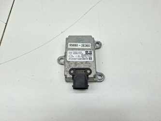 Датчик курсовой устойчивости Hyundai Tucson 1 JM