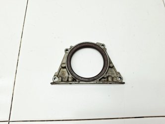 Крышка коленвала задняя Mitsubishi Carisma DA
