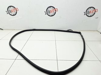 Уплотнитель двери Mazda 6 GH