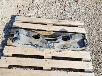 Подрамник Subaru Outback B13, BP