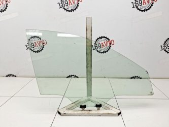 Стекло двери передней правой Subaru Impreza G12, GE, GH
