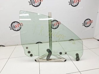 Стекло двери передней правой Subaru Impreza G11, GD, GG