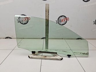 Стекло двери передней правой Toyota Corolla E150