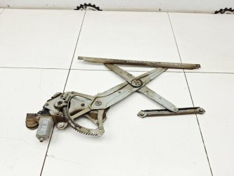 Стеклоподъемник передний правый Toyota Corolla E150