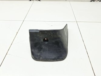 Брызговик задний правый Toyota Corolla E150
