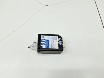 Блок электронный Toyota Corolla E150