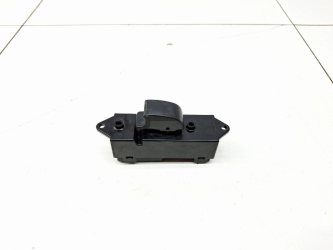 Кнопка стеклоподъемника Mitsubishi L200 KA, KB