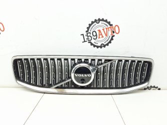 Решетка радиатора Volvo V60 2