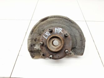 Кулак поворотный передний правый Mitsubishi Lancer 10 CY