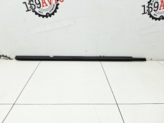 Накладка стекла заднего правого Mitsubishi Lancer 10 CY