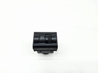 Кнопка корректора фар Volkswagen Polo 5