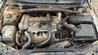 Двигатель Volvo S60 1