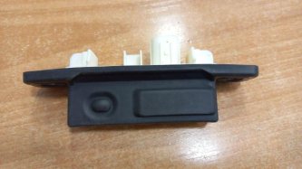 Кнопка открывания багажника Toyota Land Cruiser J200