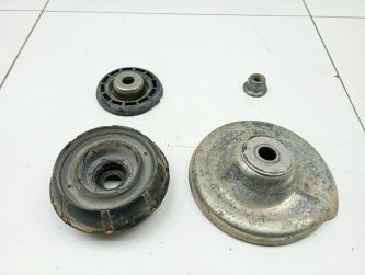 Опора заднего амортизатора Renault Duster 1