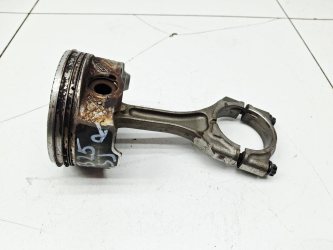 Поршень с шатуном Subaru Forester S13, SJ