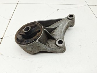 Опора двигателя передняя Opel Astra H