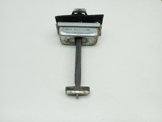 Ограничитель двери Ford Focus 2