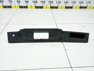 Накладка двери багажника Opel Astra H