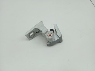 Петля двери Volkswagen Polo 5