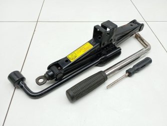 Домкрат Hyundai Getz TB